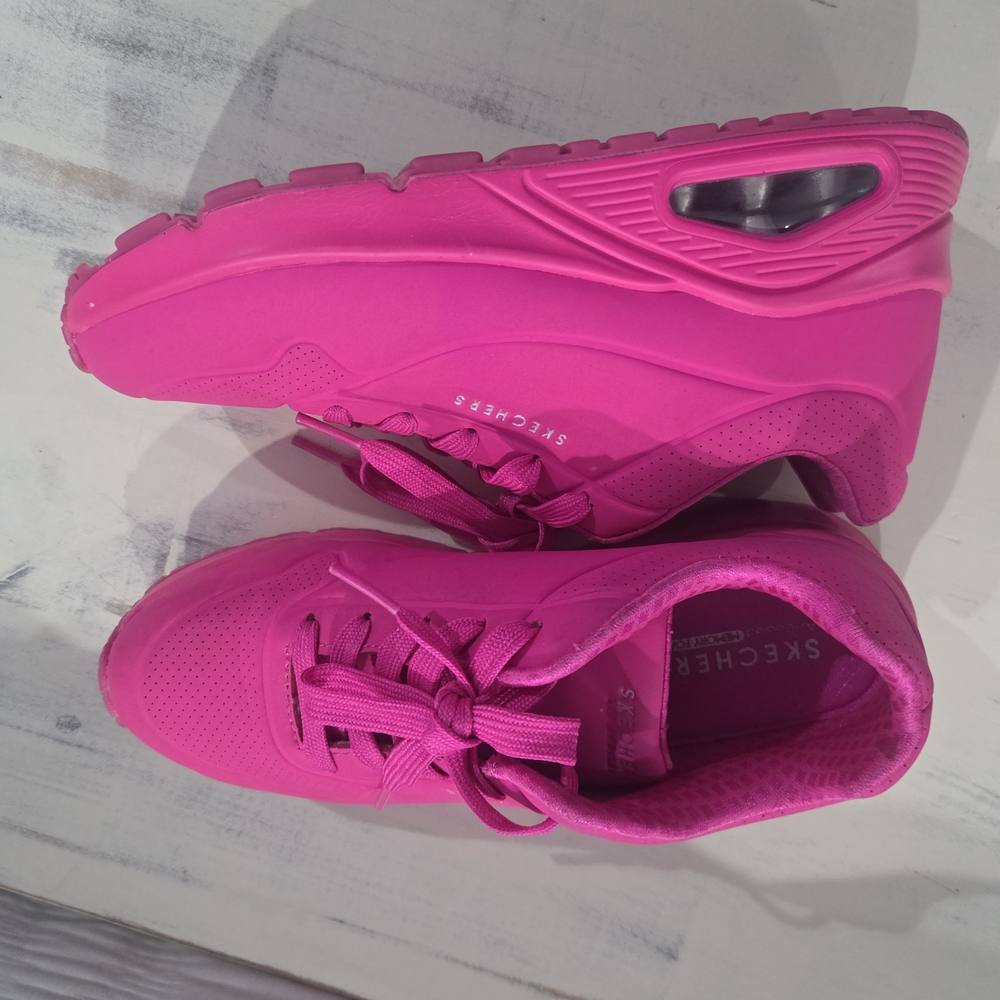 Skechers Pink Sneakers